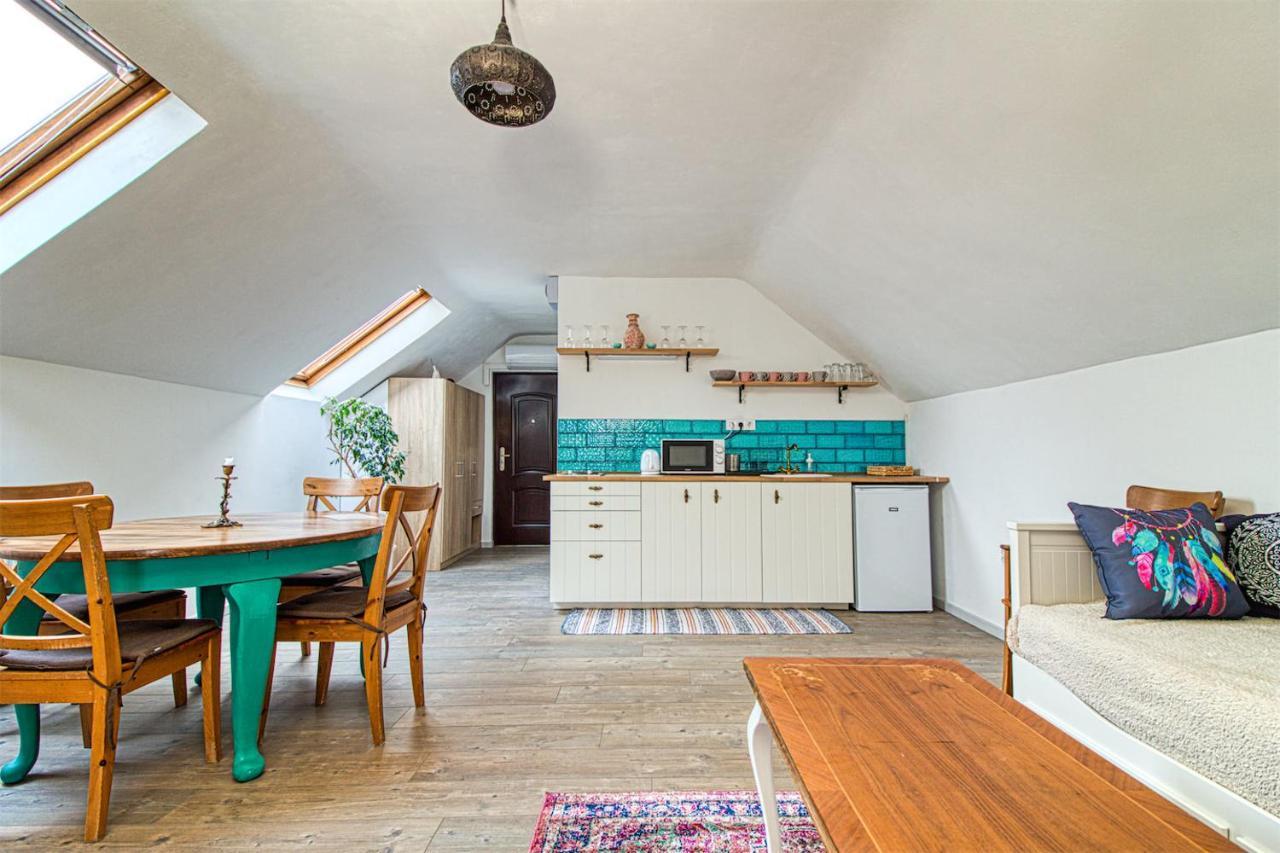 Boholand Apartman Егер Екстериор снимка